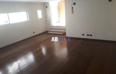 Imagem: A casa em condomínio possui 4 Dormitórios, 4 Banheiros, 4