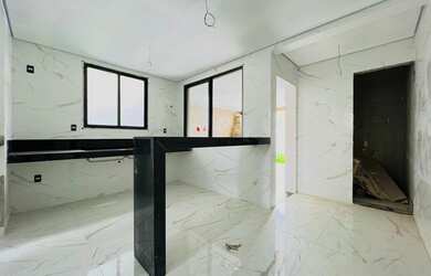 Imagem 14: MARAVILHOSA CASA LUXUOSA COM 03 SUÍTES NO BAIRRO SANTA AMÉLIA