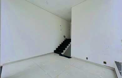 Imagem 5: MARAVILHOSA CASA LUXUOSA COM 03 SUÍTES NO BAIRRO SANTA AMÉLIA