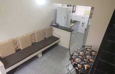 Imagem 10: 400M da praia do Sapê - locação sobrado