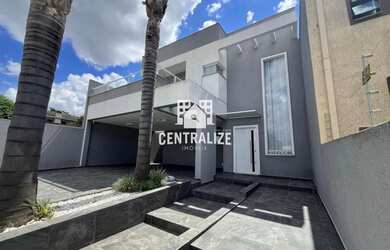 Imagem: A casa possui 2 Dormitórios, 2 Banheiros, 1 Vaga na garagem