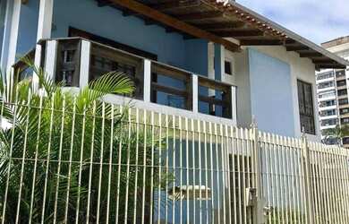 Imagem 2: Casa com 4 dormitórios à venda, 350 m² por R$ 1.800.000 - São João...