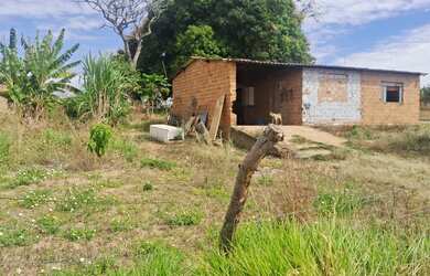 Imagem: O terreno possui 441.500m² de Área e está localizado em