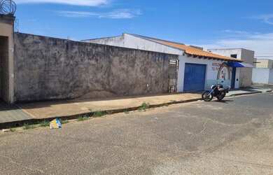 Imagem 2: Vendo. 280m² de Área