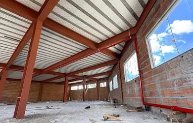 Imagem 5: Prédio/Edifício inteiro para aluguel possui 340 metros quadrados