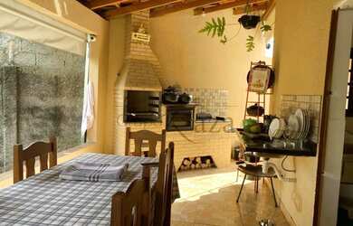 Imagem 13: Oportunidade - Casa - Bosque dos Eucaliptos - 3 Dormitórios - 250m²