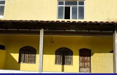 Imagem: A casa possui 1 Dormitório, 1 Banheiro e está localizado