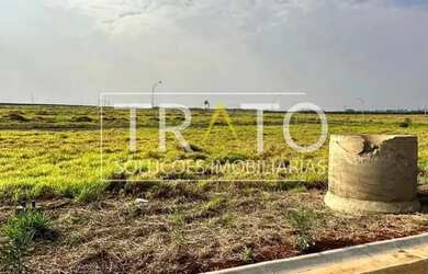 Imagem: Terreno à venda no condomínio Golden Lake no bairro de Betel