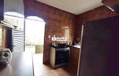 Imagem 2: Casa residencial disponível para venda no bairro Planalto em Uberlândia-MG