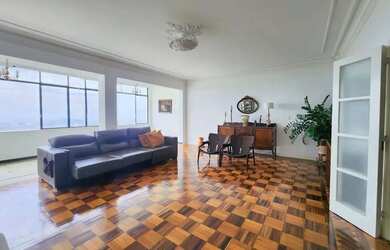 Imagem 6: 6 quartos, 400 metros, armários, portaria e linda vista!