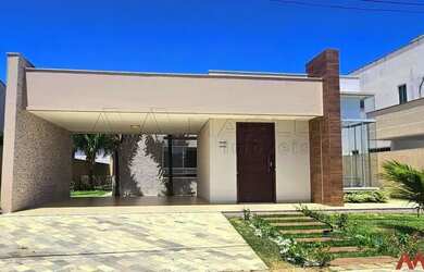 Imagem: A casa em condomínio possui 4 Dormitórios, 4 Banheiros, 1