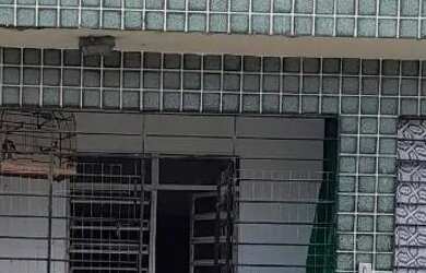 Imagem: A casa possui 5 Dormitórios, 3 Banheiros, 1 Vaga na garagem