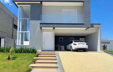 Imagem: A casa em condomínio possui 3 Dormitórios, 4 Banheiros, 4