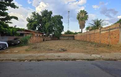 Imagem: O terreno possui 412m² de Área e está localizado em Vila