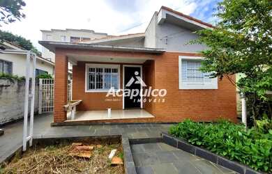 Imagem: A casa possui 4 Dormitórios, 2 Banheiros, 1 Vaga na garagem