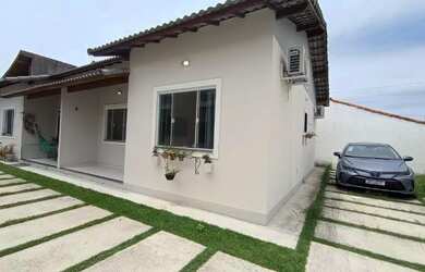 Imagem: Casa de dois quartos sendo um suite em um pequeno condominio