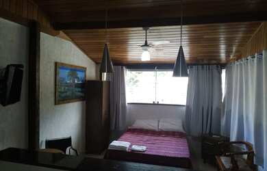 Imagem: A kitnet possui 1 Dormitório, 1 Banheiro e Imóvel mobiliado