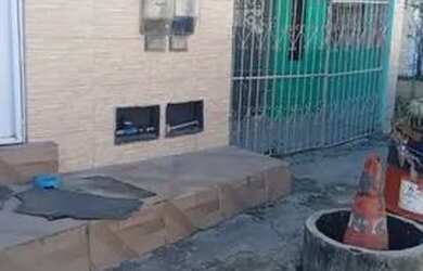 Imagem: A casa para alugar possui 3 Dormitórios e 1 Banheiro e está