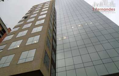 Imagem: O depósito possui 5 Vagas na garagem e 666m² de Área e está