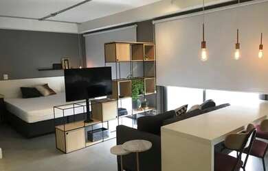 Imagem: O studio possui 1 Dormitório, 1 Banheiro, 1 Vaga na garagem