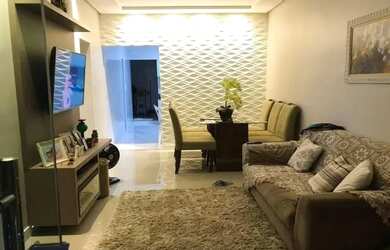 Imagem: A casa possui 3 Dormitórios, 2 Banheiros, 1 Vaga na garagem