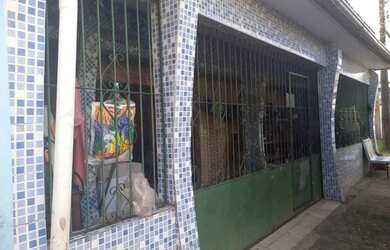 Imagem: A casa possui 3 Dormitórios, 3 Banheiros, 1 Vaga na garagem