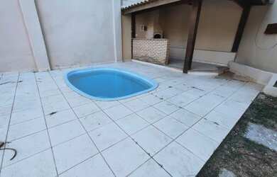 Imagem: A casa possui 3 Dormitórios, 5 Banheiros, 5 Vagas na garagem