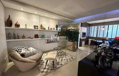 Imagem: O apartamento possui 3 Dormitórios, 1 Banheiro, 2 Vagas na