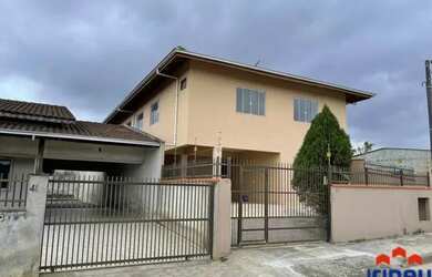 Imagem: O apartamento possui 1 Dormitório, 1 Banheiro, 40m² de Área