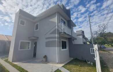 Imagem: A casa possui 2 Dormitórios, 1 Banheiro, 1 Vaga na garagem