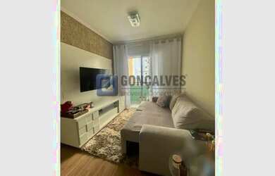 Imagem: O apartamento possui 1 Dormitório, 1 Banheiro, 1 Vaga na garagem