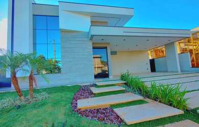 Imagem: A casa em condomínio possui 4 Dormitórios, 5 Banheiros, 4