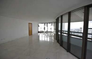 Imagem: O apartamento na cobertura possui 4 Dormitórios, 5 Banheiros