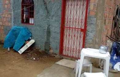 Imagem: A casa possui 1 Dormitório, 1 Banheiro e 110m² de Área e