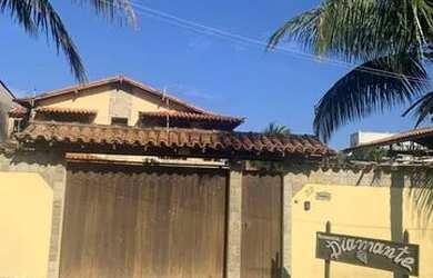 Imagem: A casa em condomínio possui 3 Dormitórios, 2 Banheiros, 1