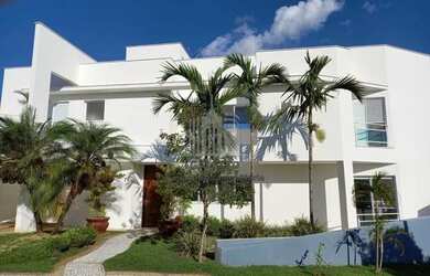 Imagem: A casa em condomínio possui 3 Dormitórios, 5 Banheiros, 4