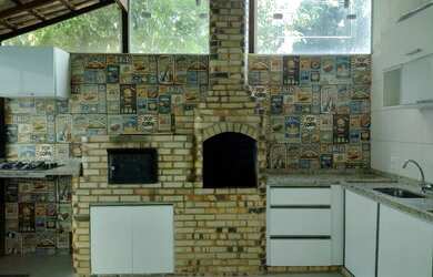 Imagem: A casa possui 2 Dormitórios, 3 Banheiros, 1 Vaga na garagem