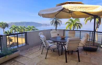 Imagem: O apartamento na cobertura possui 3 Dormitórios, 5 Banheiros