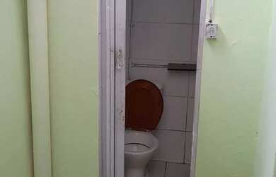 Imagem: O depósito possui 60m² de Área e está localizado em Olaria