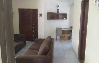 Imagem: A casa possui 4 Dormitórios, 2 Banheiros, 3 Vagas na garagem