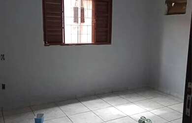 Imagem 3: Vendo casa na estrutural. 1 Banheiroe2 Dormitórios