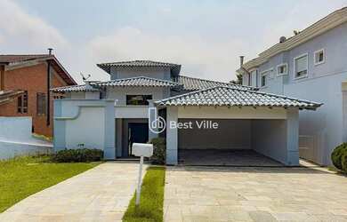 Imagem: A casa em condomínio possui 4 Dormitórios, 5 Banheiros, 5