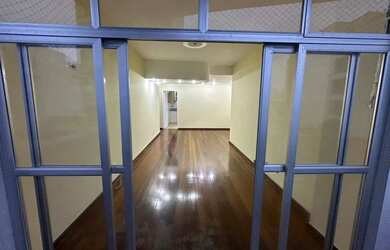 Imagem 10: ALUGO DOIS QUARTOS COM SUÍTE VARANDA E DUAS VAGAS NA GARAGEM EM COPACABANA