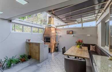 Imagem: O apartamento possui 3 Dormitórios, 2 Banheiros, 1 Vaga na