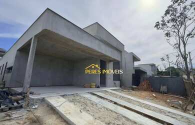 Imagem: A casa em condomínio possui 4 Dormitórios, 4 Banheiros, 4