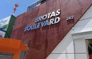 Imagem 1: Shopping para venda tem 170 metros quadrados em Brotas - Salvador - BA