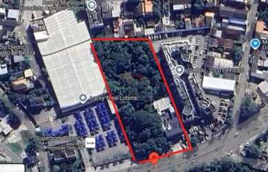 Imagem: O terreno possui 7.400m² de Área e está localizado em Jacarepaguá