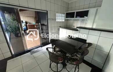 Imagem 11: Aluguel Casa LARANJEIRAS. Churrasqueira, Ar-condicionado, 175m² de Áreae2...