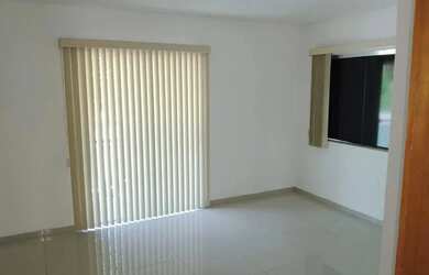 Imagem 6: Imóvel para aluguel tem 262 metros quadrados com 3 quartos em Aleixo...