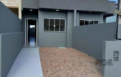 Imagem: A casa possui 5 Dormitórios, 1 Banheiro, 1 Vaga na garagem